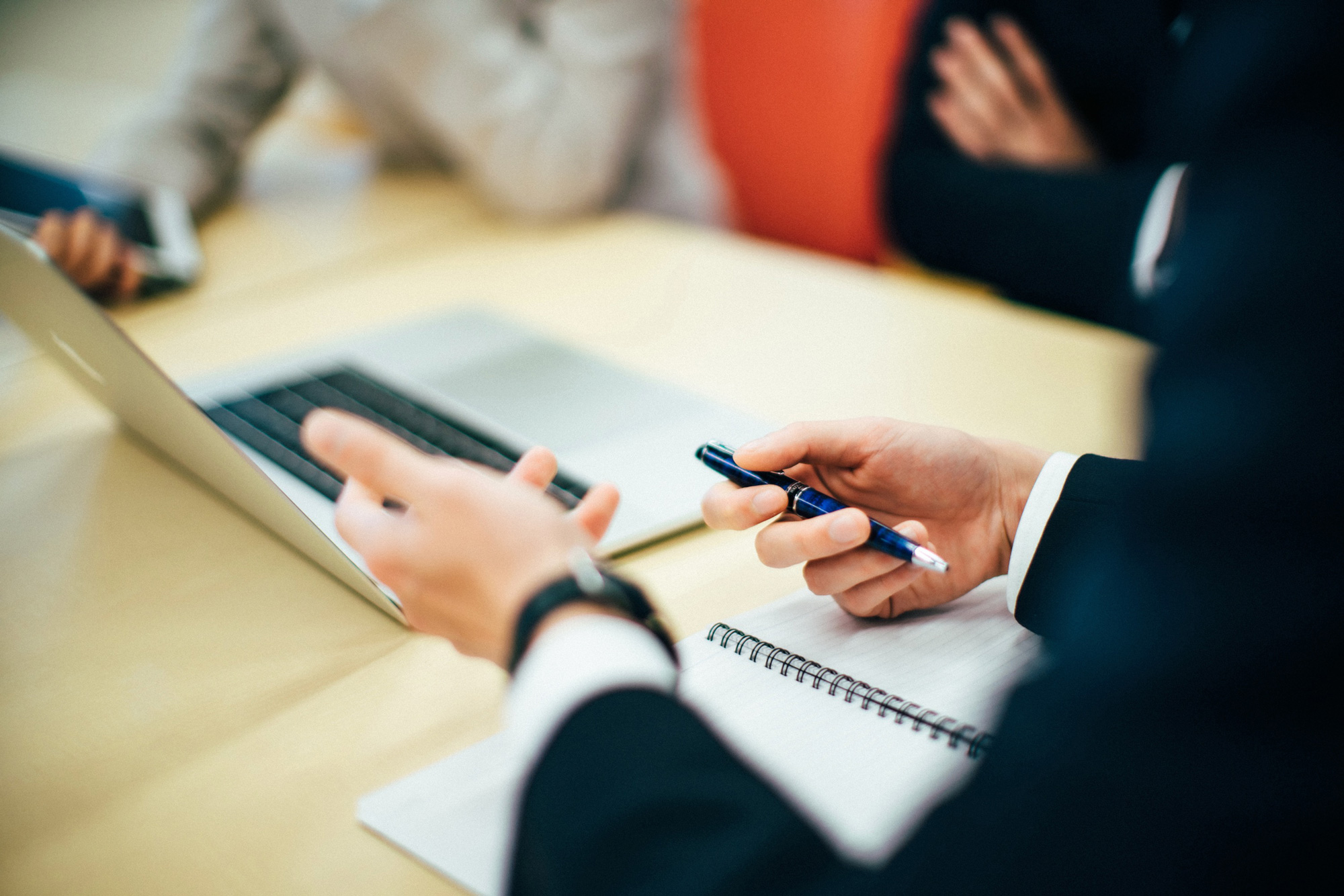 業界最安値を実現！｜石川県金沢市・富山県で浮気調査に強い探偵をお探しなら｜アイズ探偵