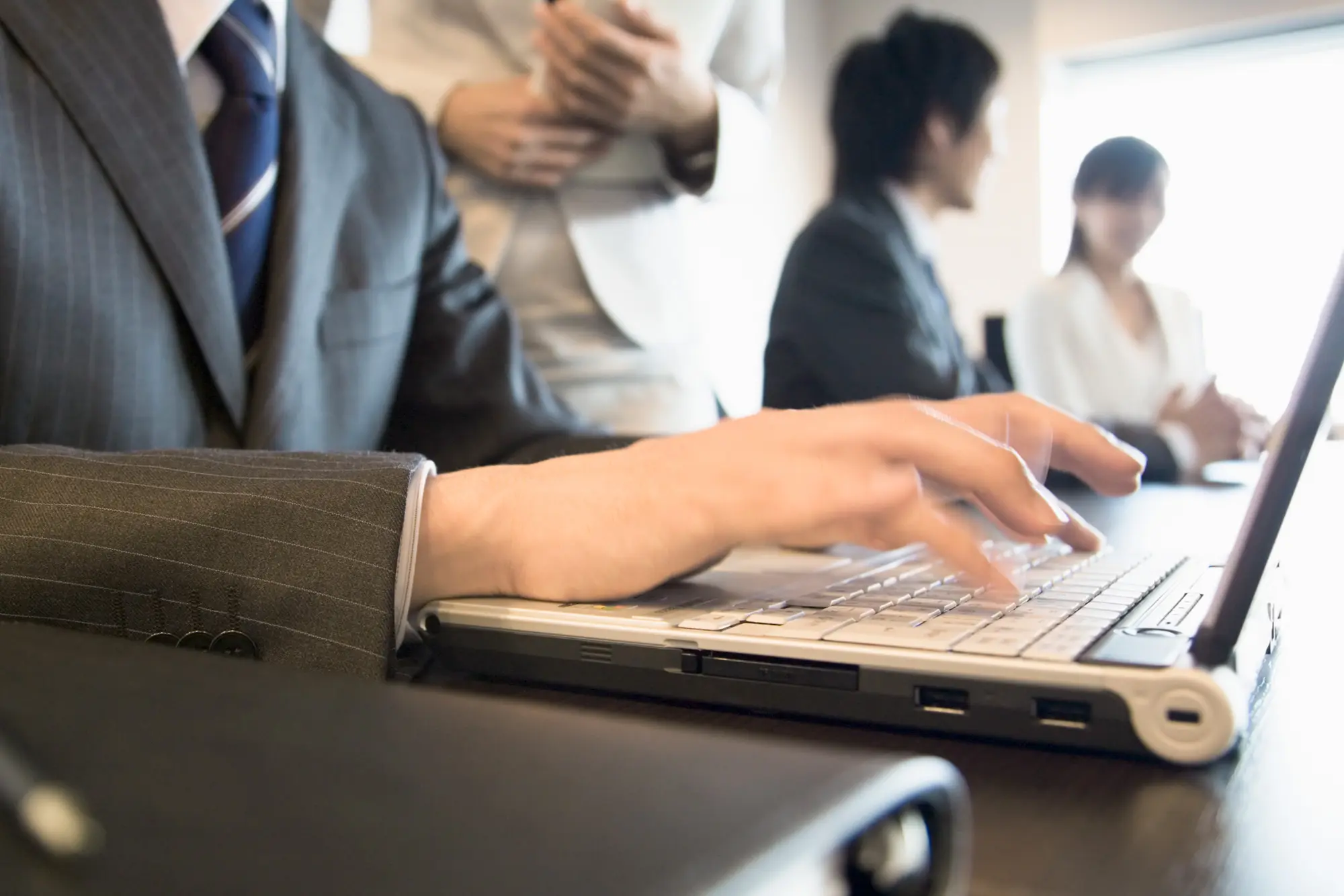 パートナーシップで目標達成｜石川県金沢市・富山県で浮気調査に強い探偵をお探しなら｜アイズ探偵